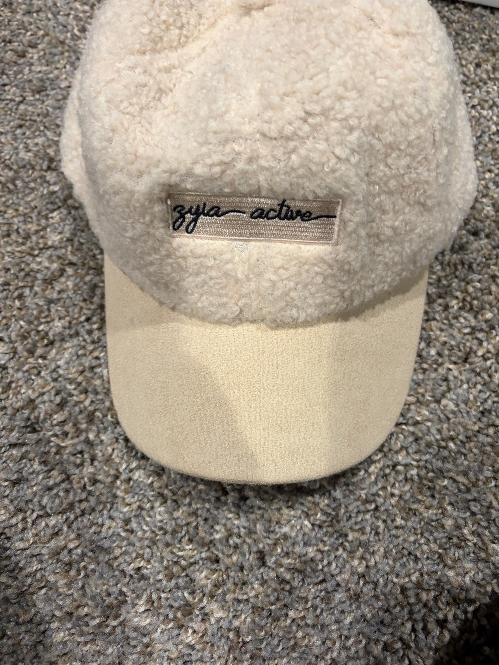 Zyla Active Women's Cream Sherpa Baseball Cap